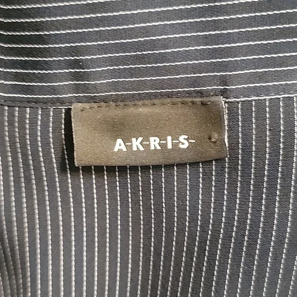 🆕️ AKRIS Silk Crepe Blouse - Picture 6 of 9